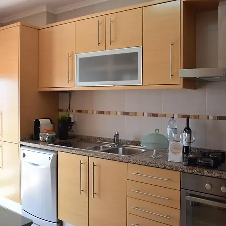 T2 Vista Mar アパート